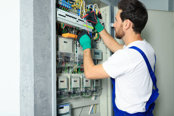 Best Local Electrician Companies  in Lakeside, MT